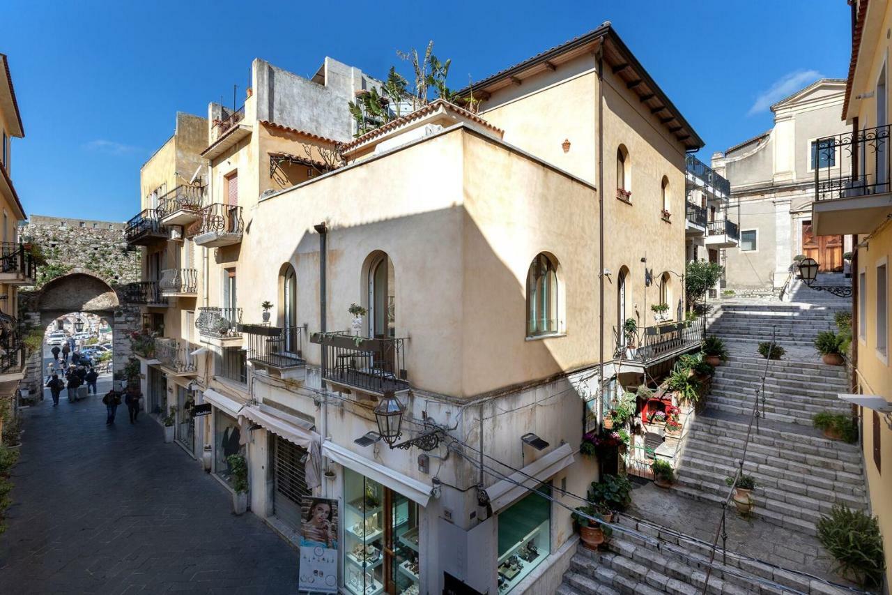 Le Moresche - Nica Apartment Таормина Екстериор снимка